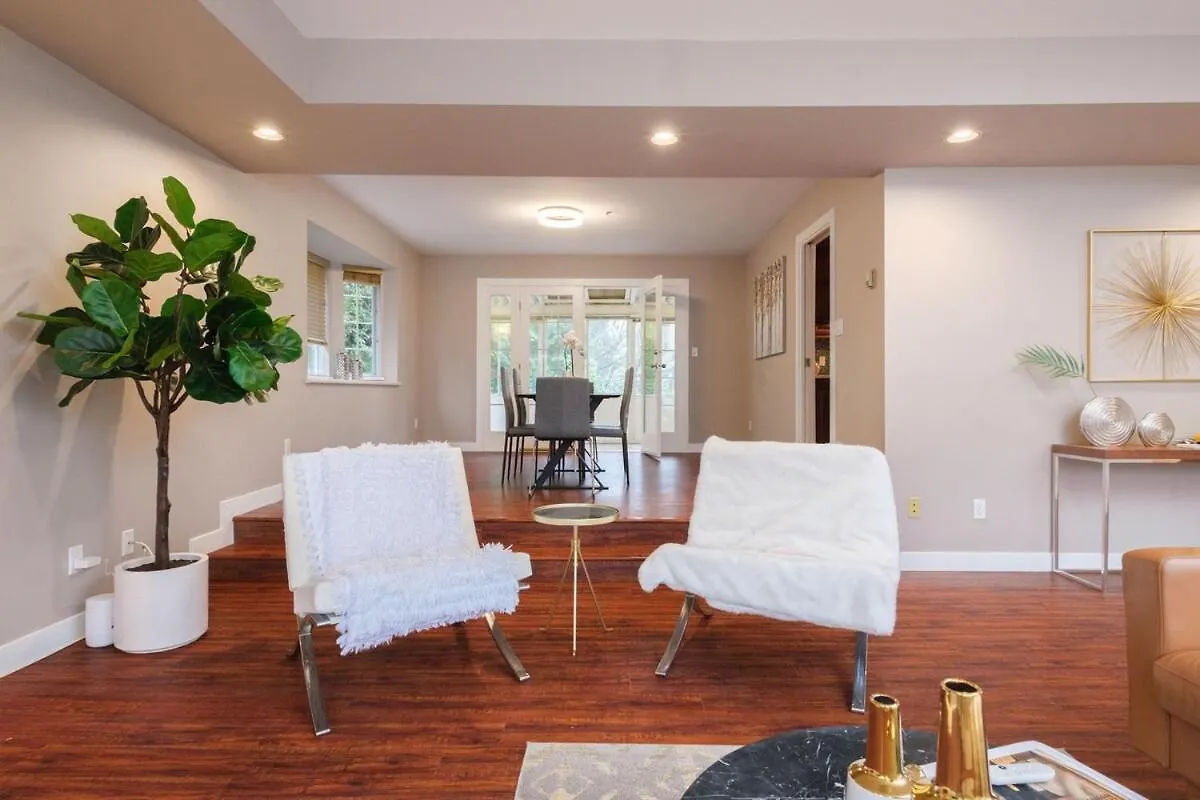 Сasa de vacaciones Spacious 4Br W Ensuites Mins To Downtown Yvr Ubc Vancouver Canadá